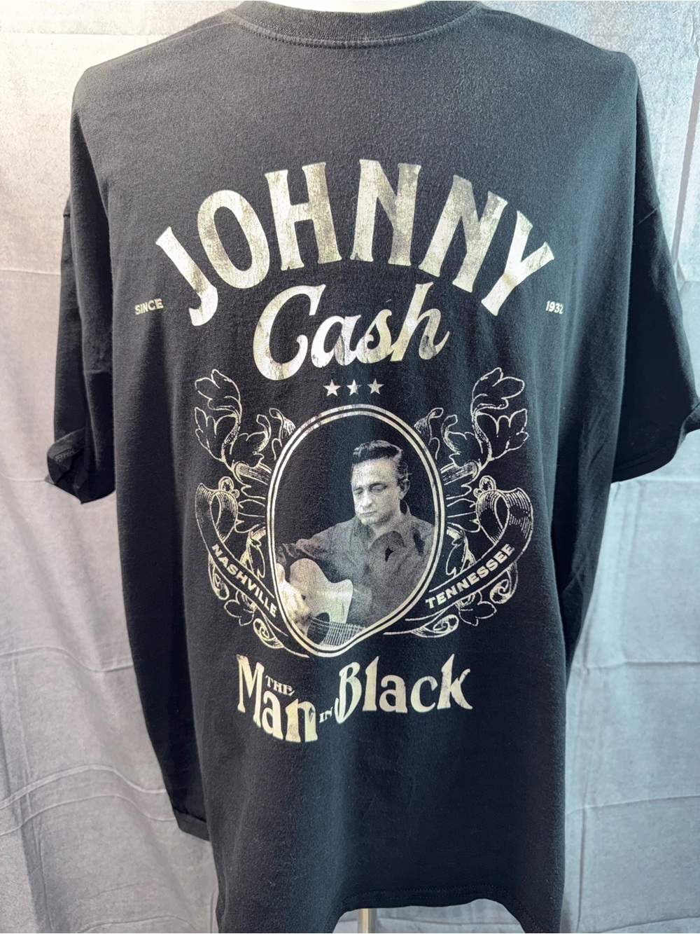 1856-Johnny Cash Black Short Sleeve Graphic Tee